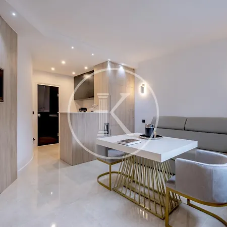 Apartment Champs-elysees Paris